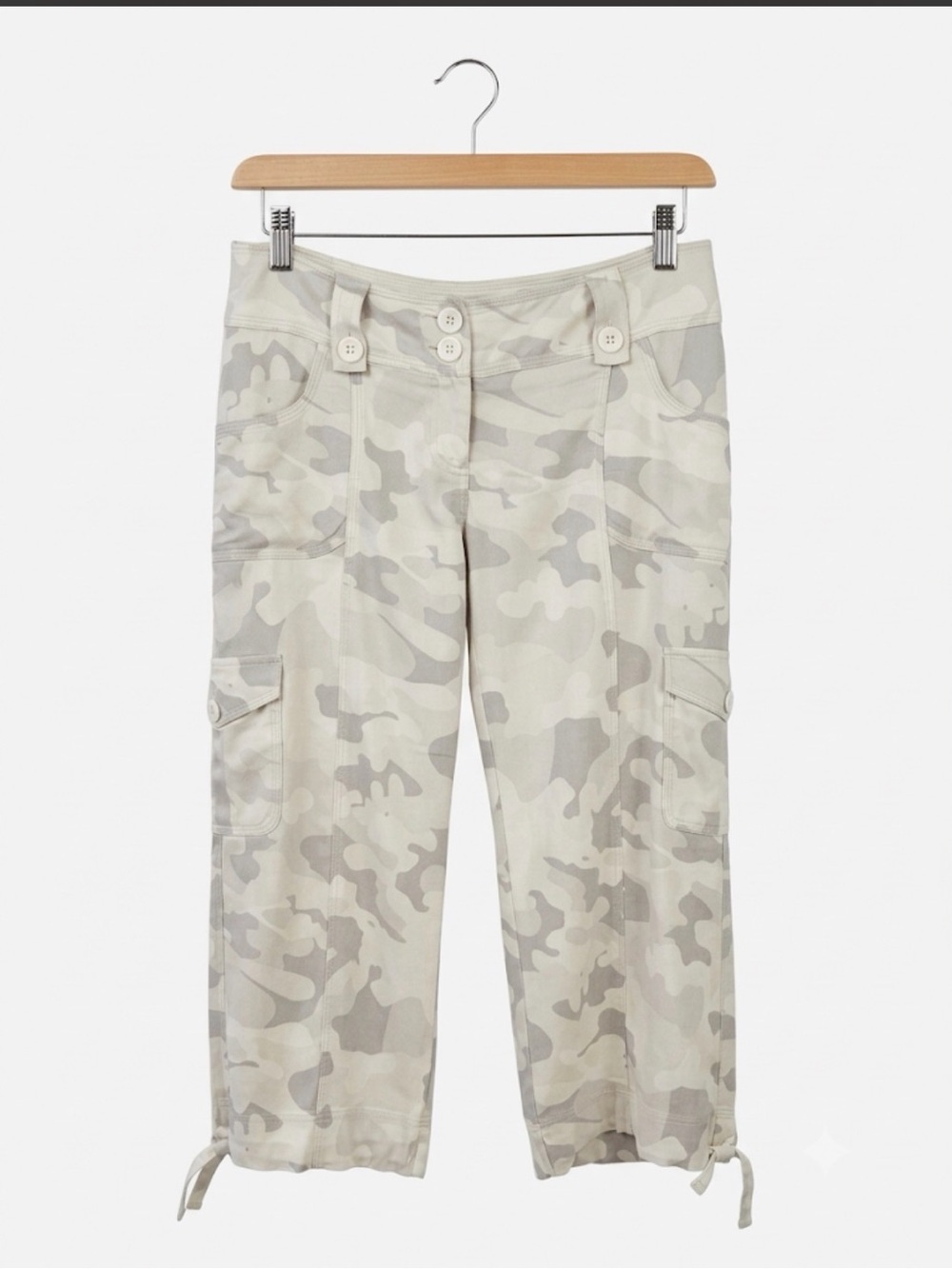White House Black Market 100% Silk Camo Cargo Capri Pants Y2K Utility S